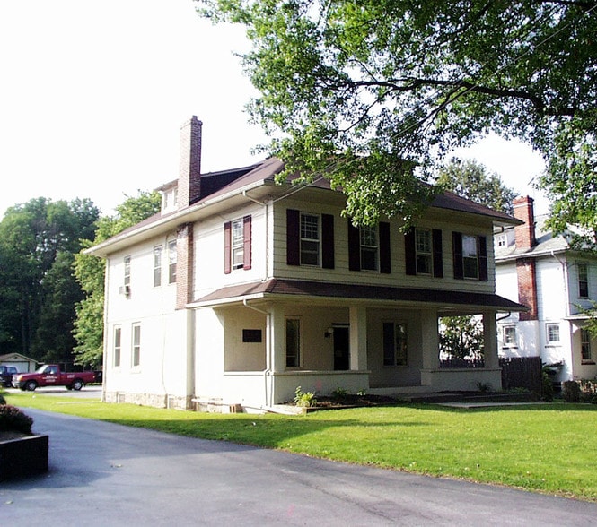 78 S Trooper Rd, Norristown, PA for sale - Primary Photo - Image 1 of 6