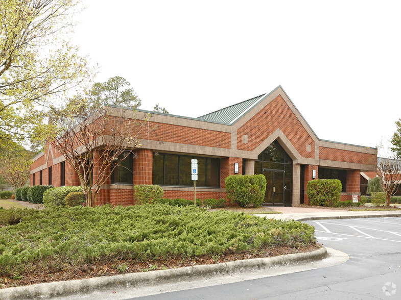 1410 E Arlington Blvd, Greenville, NC for sale - Primary Photo - Image 1 of 1