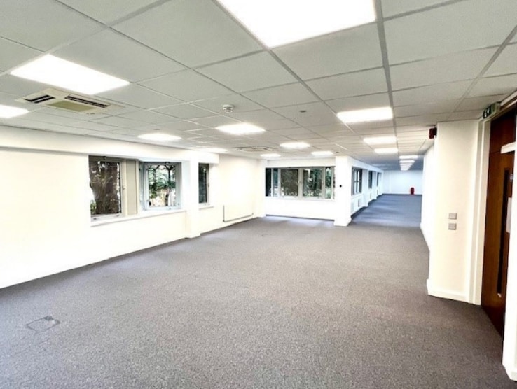 22-24 Upper Marlborough Rd, St Albans for lease Interior Photo- Image 1 of 2