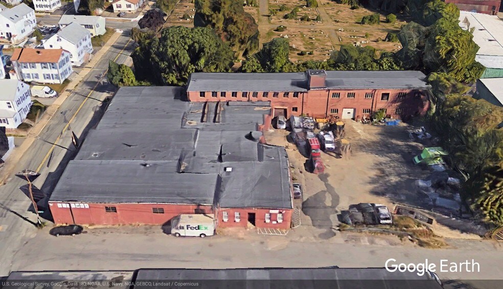 23 Upton St, Peabody, MA 01960