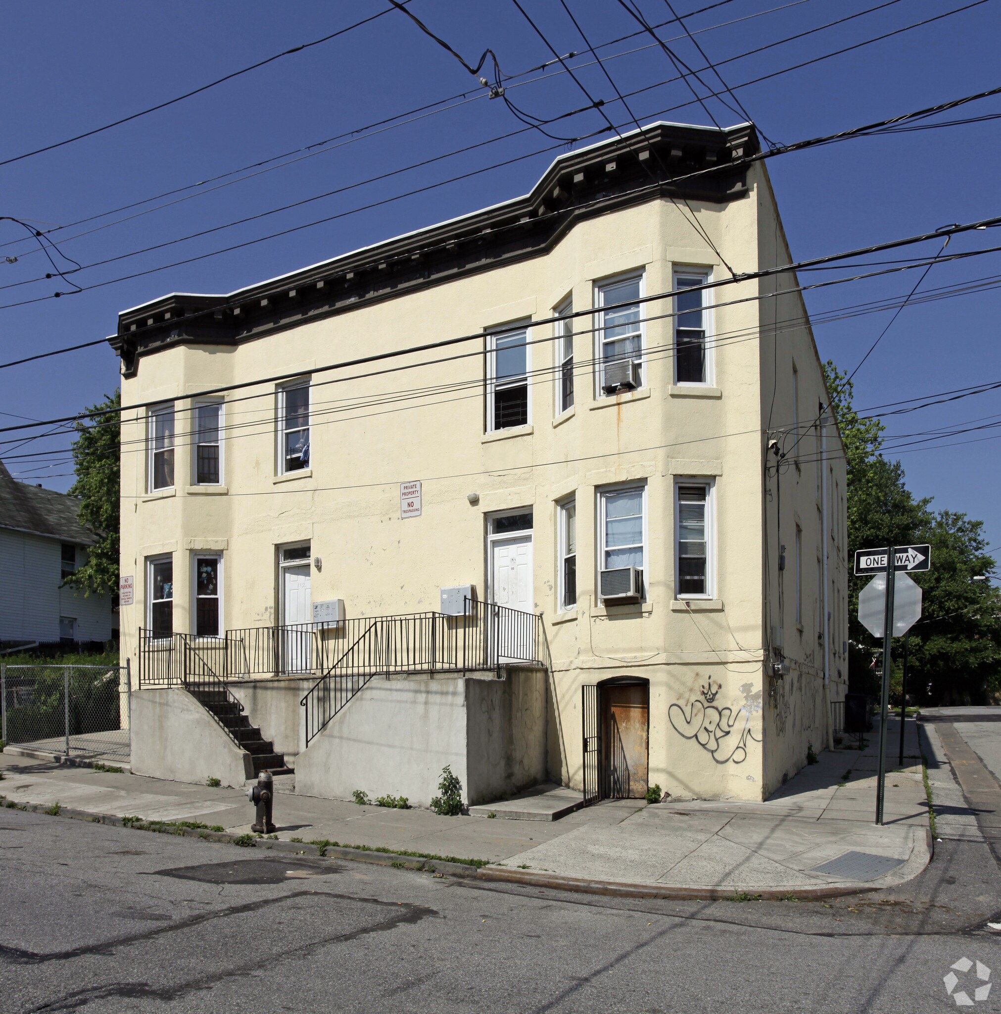 190-192 N Burgher Ave, Staten Island, NY for sale Primary Photo- Image 1 of 1