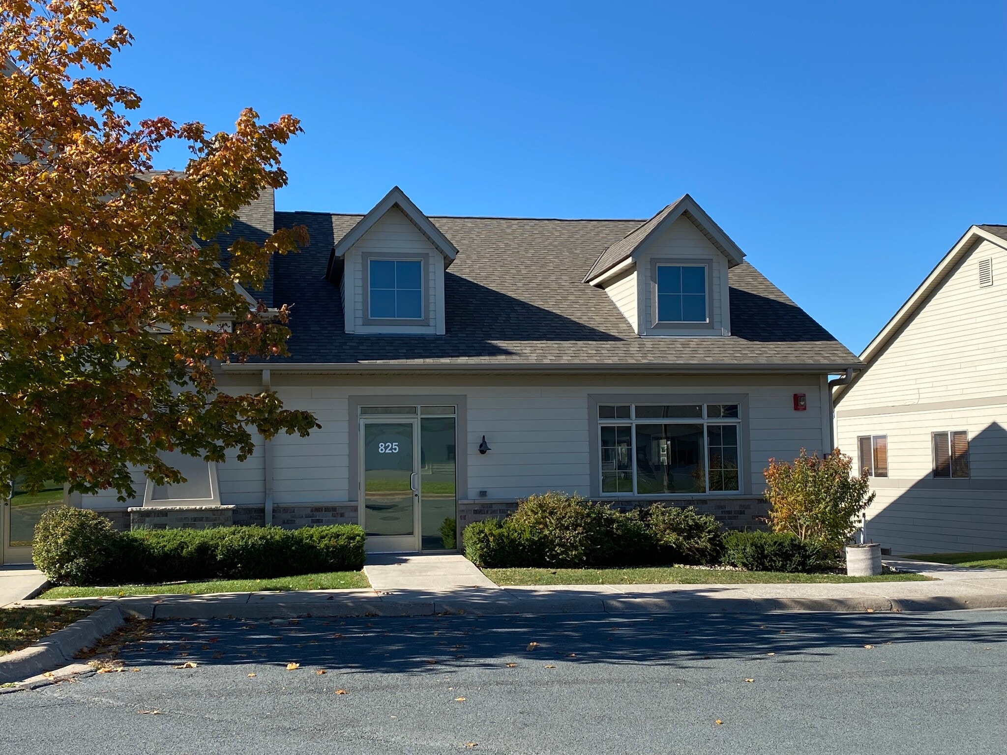 825-833 Meander Dr, Medina, MN for sale Building Photo- Image 1 of 1