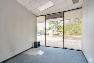 12501-12607 Gulf Fwy, Houston, TX for lease Interior Photo- Image 2 of 2