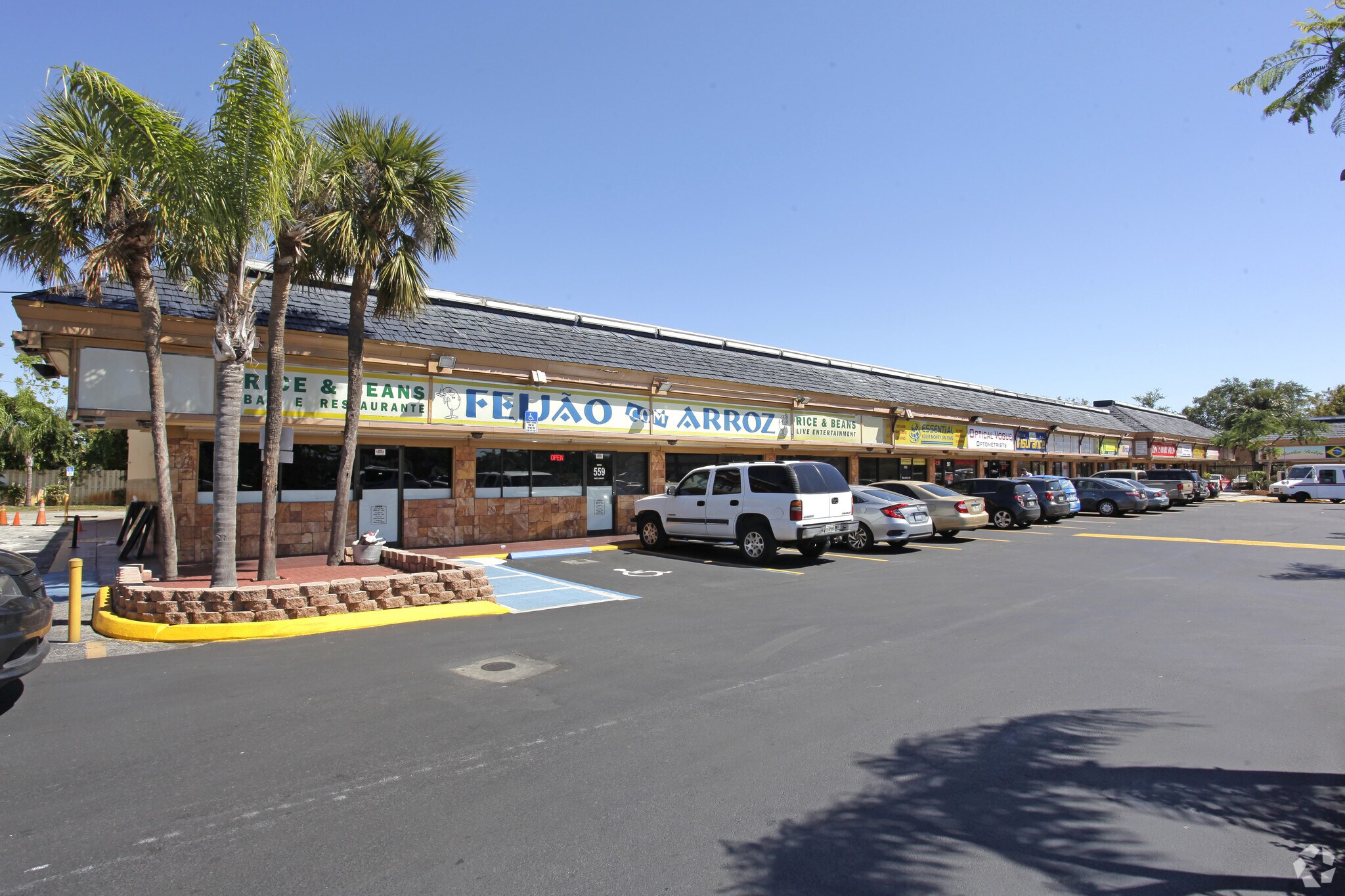 501 E Sample Rd, Pompano Beach, FL for lease Building Photo- Image 1 of 10