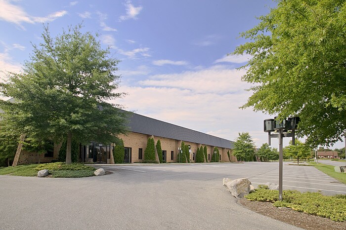 12101-12117 Insurance Way, Hagerstown, MD for lease - Building Photo - Image 3 of 9