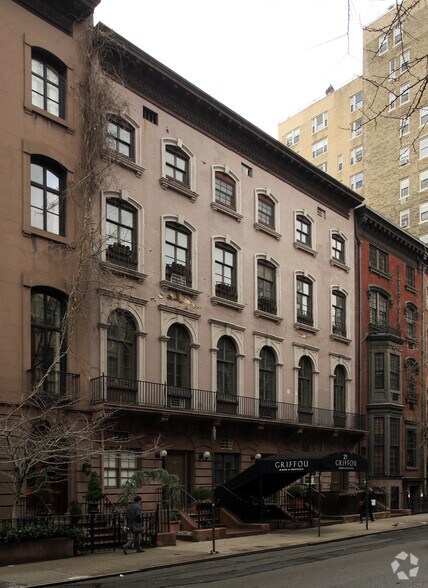 21 W 9th St, New York, NY for lease - Primary Photo - Image 1 of 12