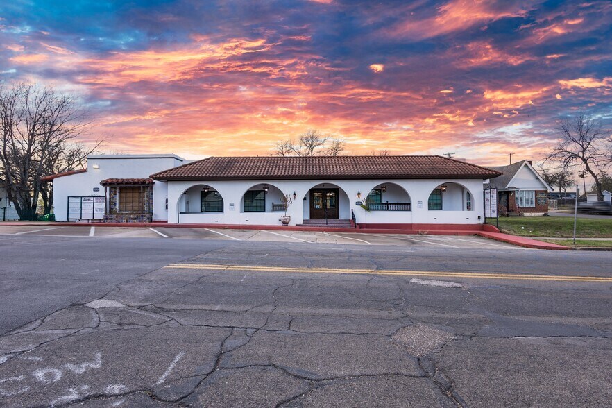 2505 Washington Ave, Waco, TX for lease - Building Photo - Image 3 of 20