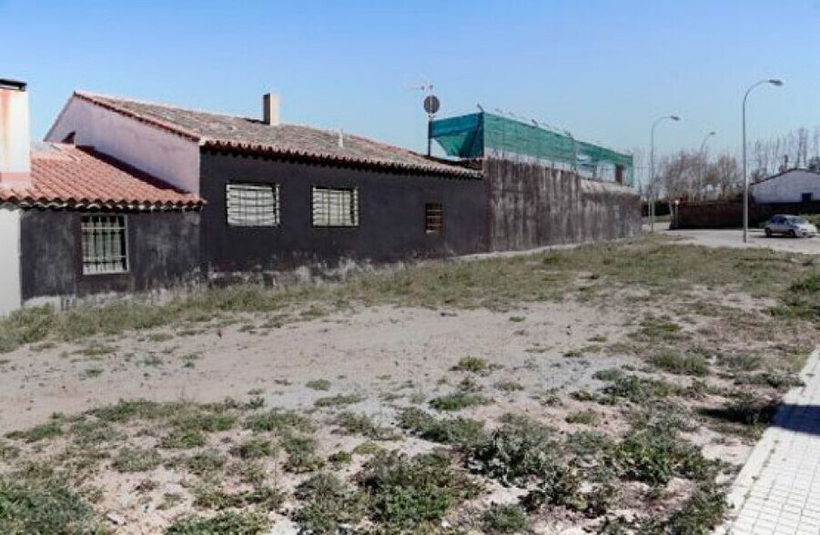 Land in Salamanca for sale - Building Photo - Image 2 of 6
