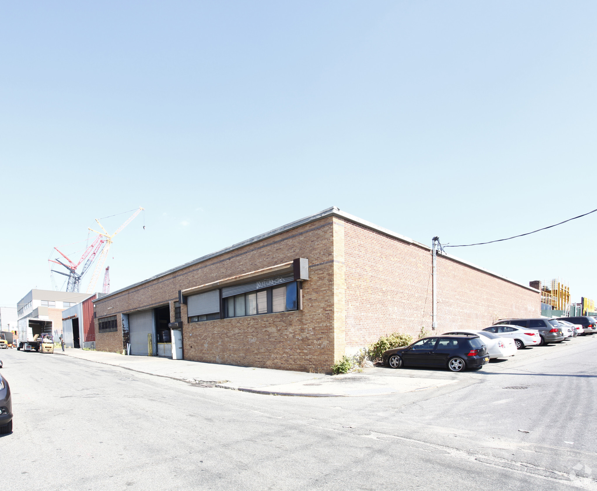 54-59 43rd St, Maspeth, NY for sale Primary Photo- Image 1 of 1