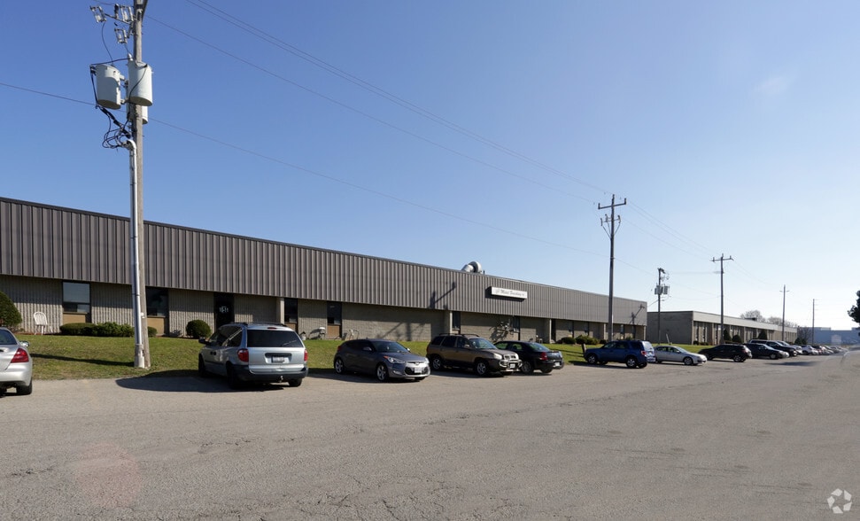 180 Sheldon Dr, Cambridge, ON for lease - Building Photo - Image 3 of 3