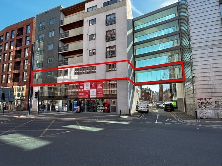 Oldham Rd, Manchester for lease - Building Photo - Image 1 of 9
