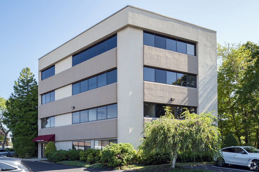 70 Jefferson Blvd, Warwick, RI for sale - Primary Photo - Image 1 of 1