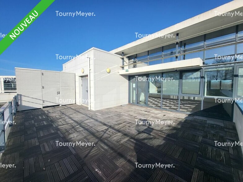 Office in Saint-Jacques-de-la-Lande for sale - Building Photo - Image 1 of 9