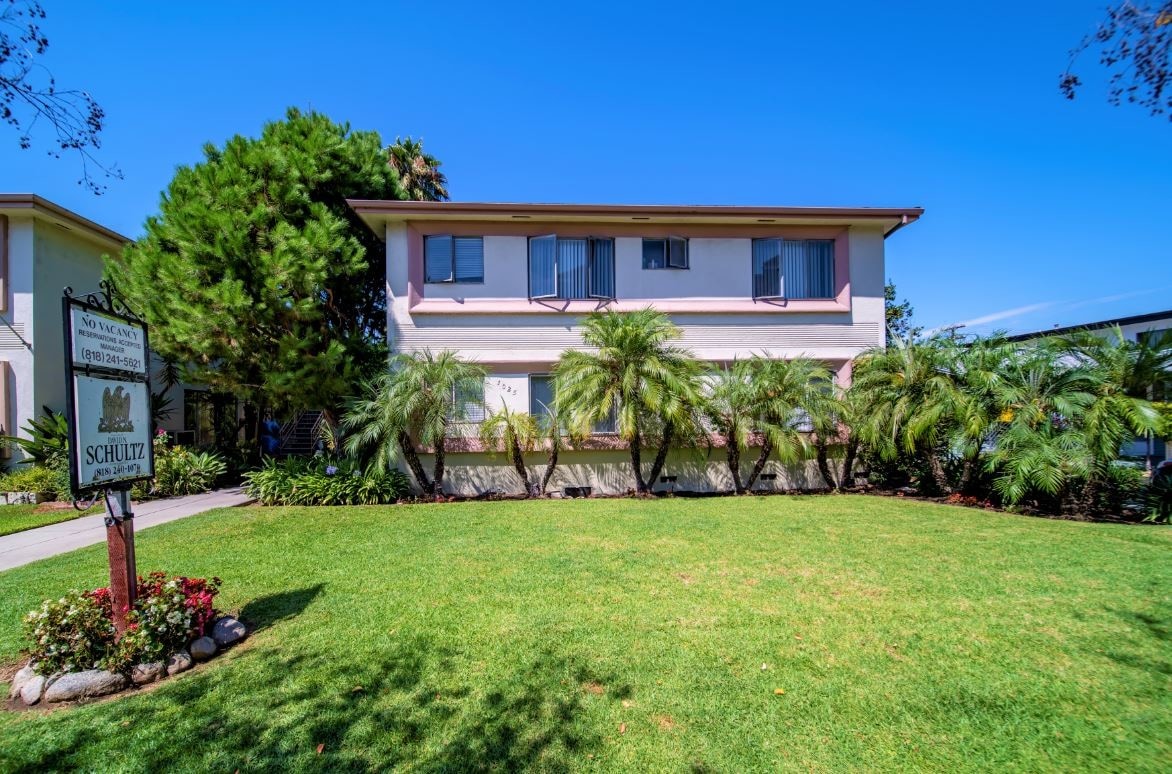 1025 Melrose Ave Glendale Ca 91202 Apartment Property For