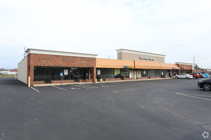 11415-11435 St. Charles Rock Rd, Bridgeton, MO for lease - Primary Photo - Image 1 of 12