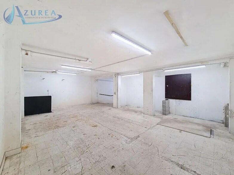 Industrial in Nice for sale - Interior Photo - Image 3 of 5