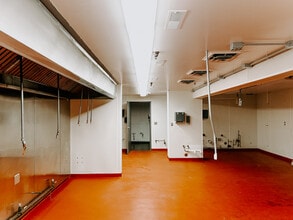 1233 4th St S, Cannon Falls, MN for lease Interior Photo- Image 2 of 7