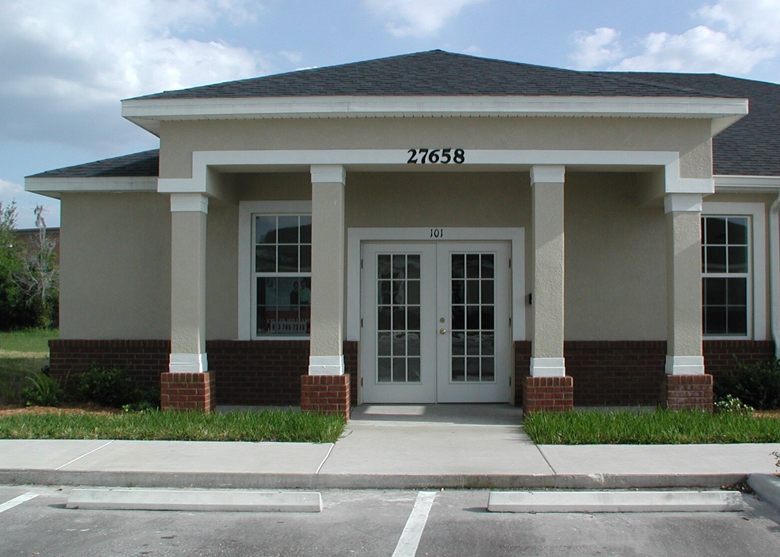 27658 Cashford Cir, Wesley Chapel, FL for sale Primary Photo- Image 1 of 1