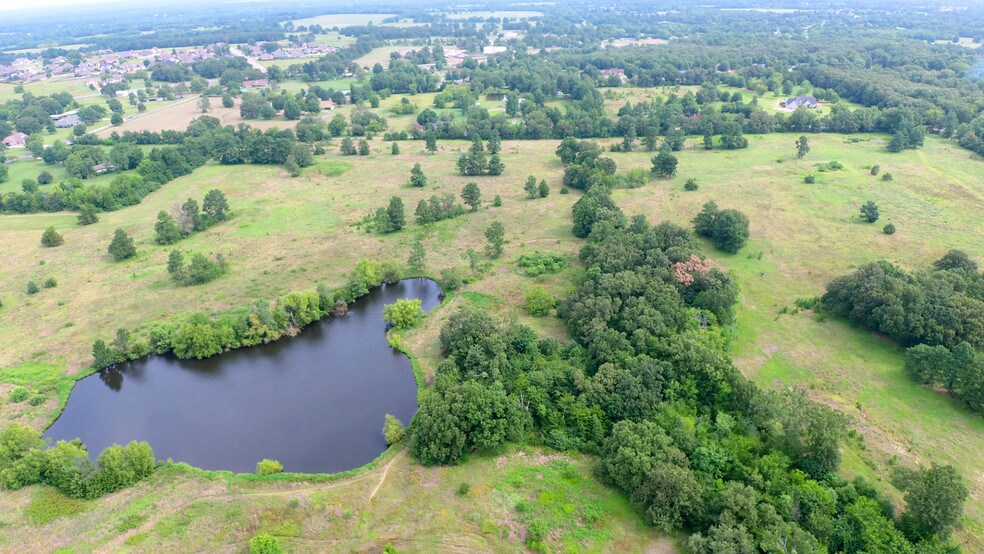 2200 Elk Hollow Rd, Paris, TX for sale - Primary Photo - Image 1 of 1