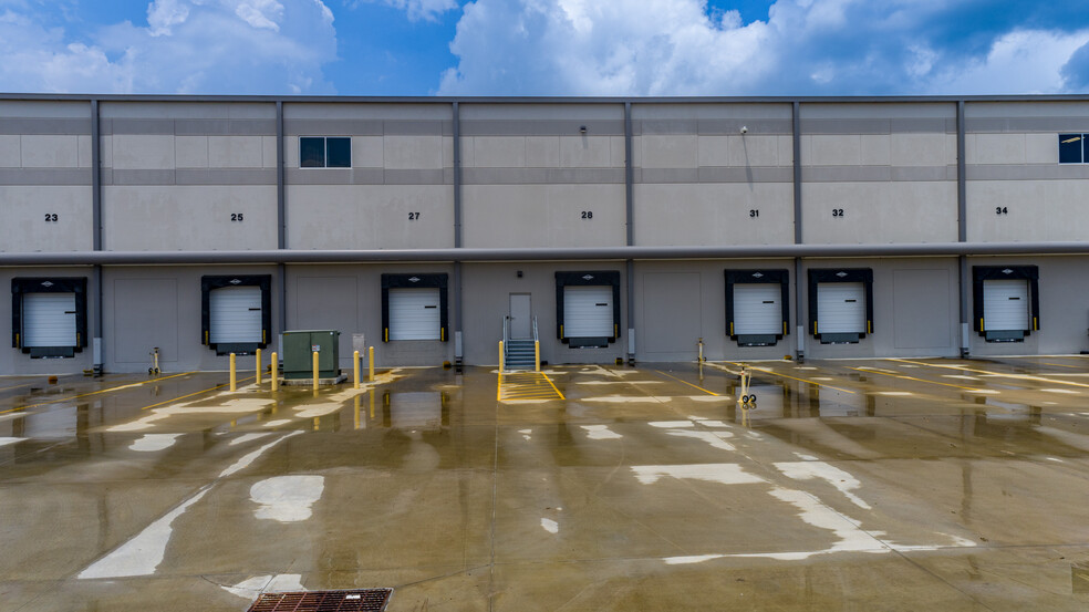 121 Morgan Lakes Industrial Blvd, Pooler, GA for lease - Building Photo - Image 3 of 5