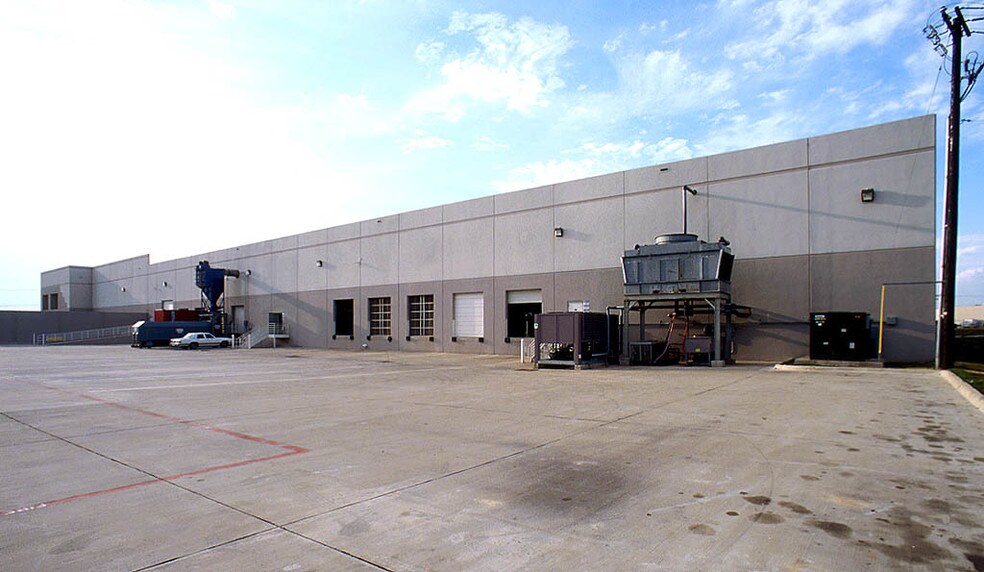 2201 Luna Rd, Carrollton, TX for lease - Other - Image 2 of 8