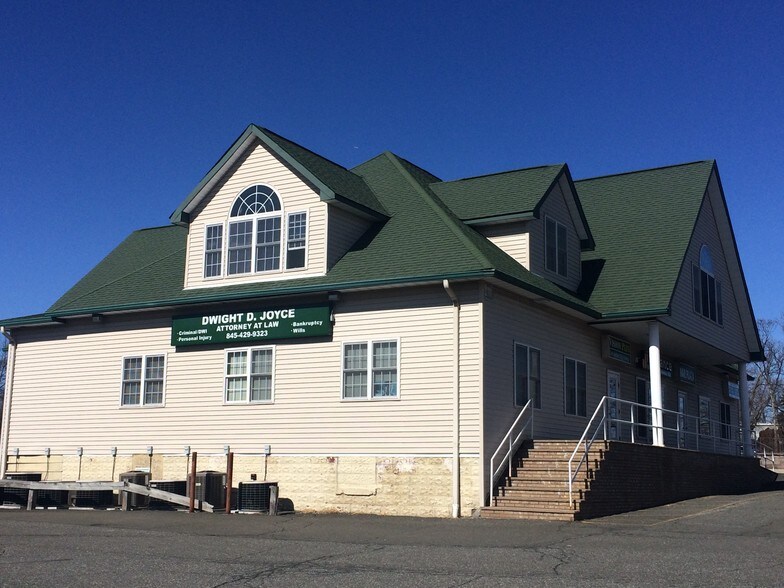 7 Joyce Plz, Stony Point, NY 10980