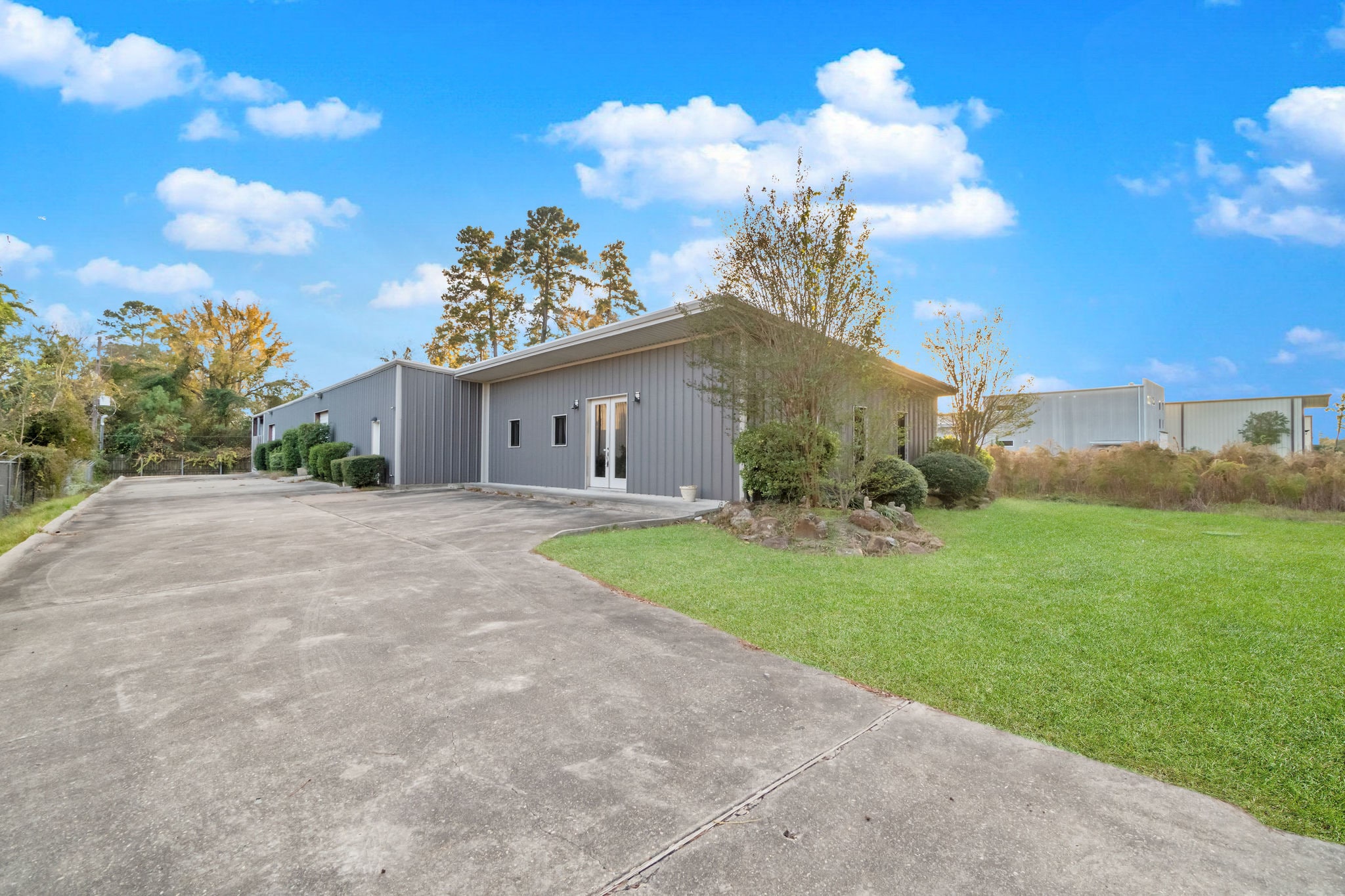32219 Tamina Rd, Magnolia, TX for lease Building Photo- Image 1 of 30