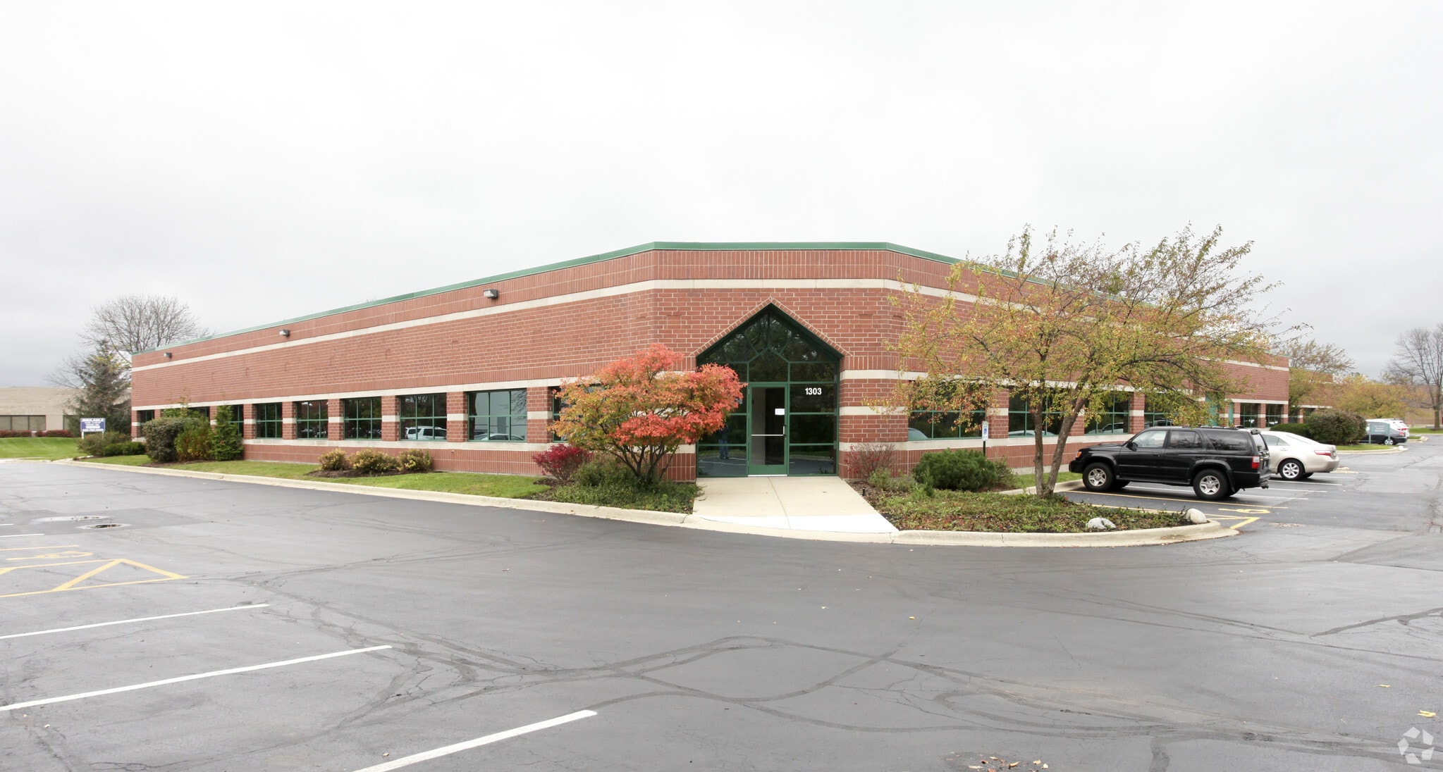 1303-1359 Barclay Blvd, Buffalo Grove, IL for lease Building Photo- Image 1 of 17
