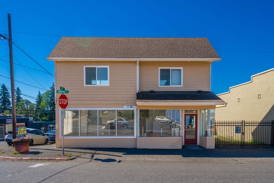 2015 Harkins St, Bremerton, WA for sale - Building Photo - Image 1 of 32