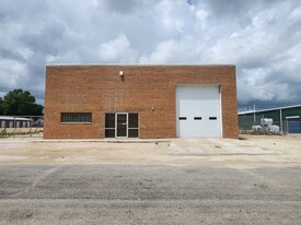 103 Quarry Rd, Rochelle IL - Warehouse