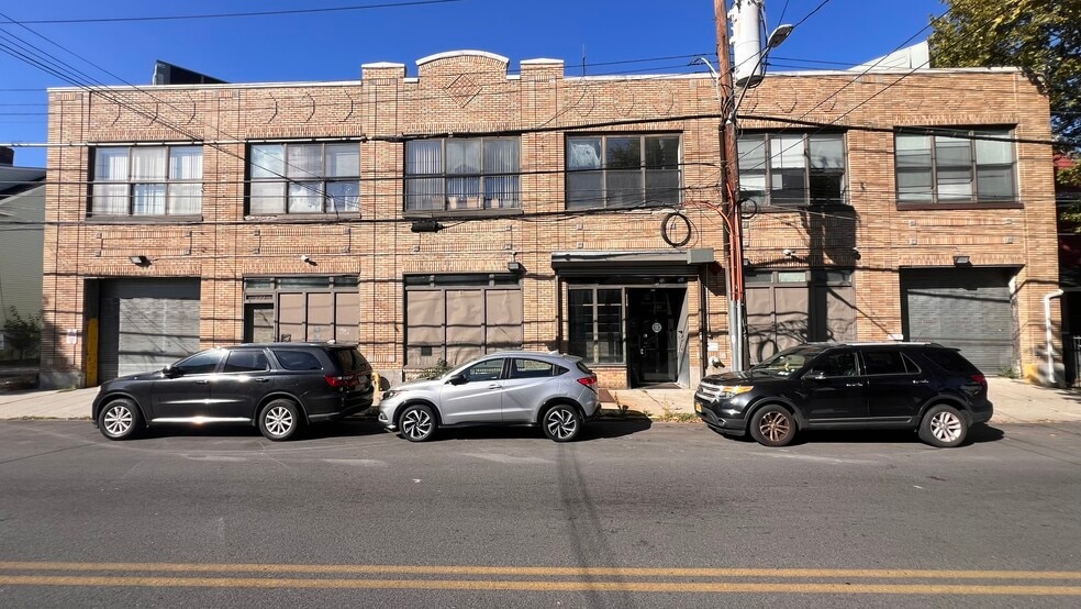 230-234 S 5th Ave, Mount Vernon, NY for lease - Building Photo - Image 2 of 12