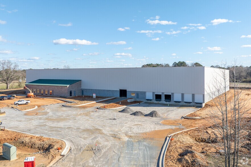 96 Gulfstream ct, Smithfield, NC for sale - Primary Photo - Image 1 of 1