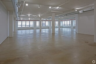 Brooklyn Navy Yard - Building 77, Brooklyn, NY for lease Building Photo- Image 1 of 1