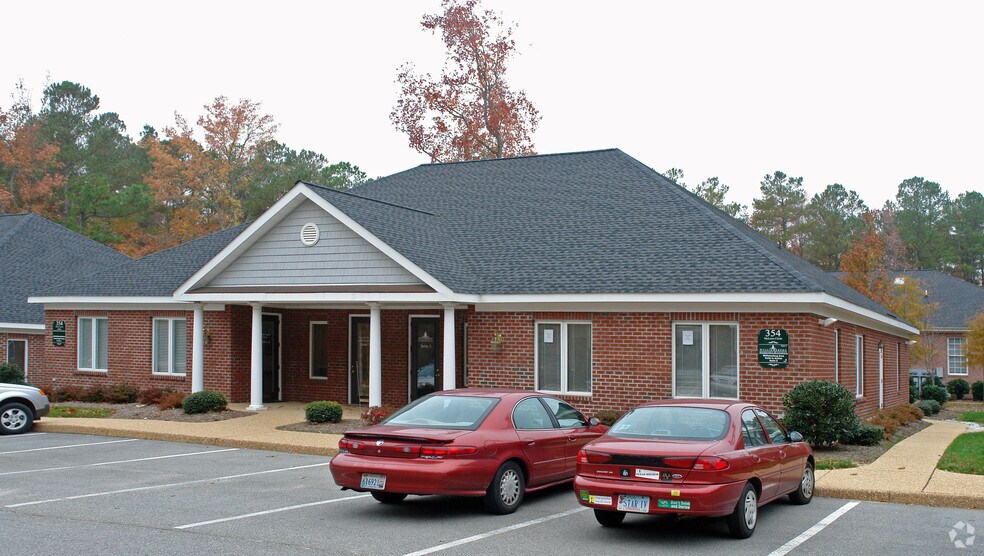 354 McLaws Cir, Williamsburg, VA for sale - Primary Photo - Image 1 of 1