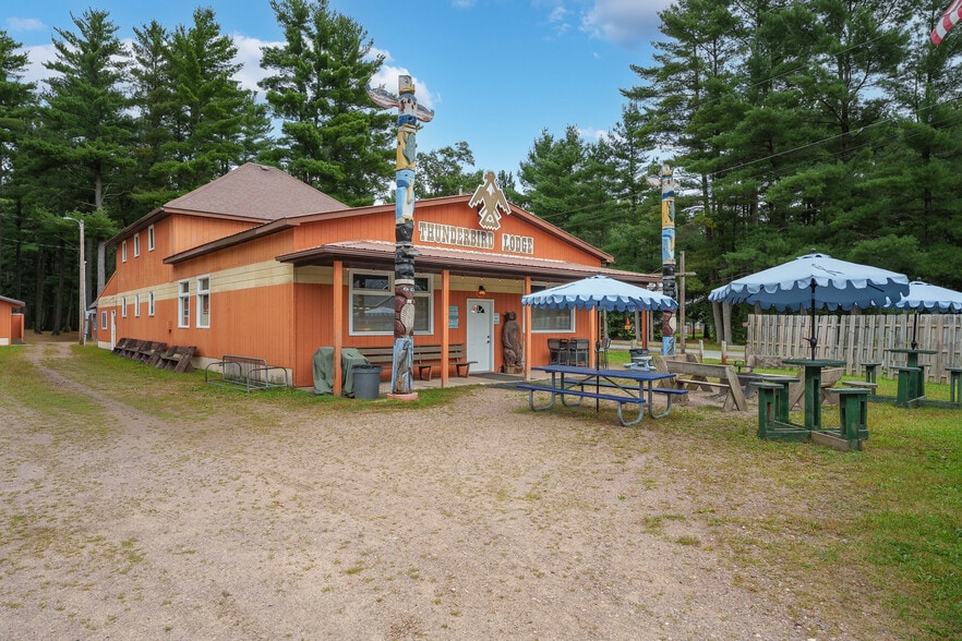 N9517 Thunderbird Ln, Merrillan, WI for sale - Building Photo - Image 3 of 59