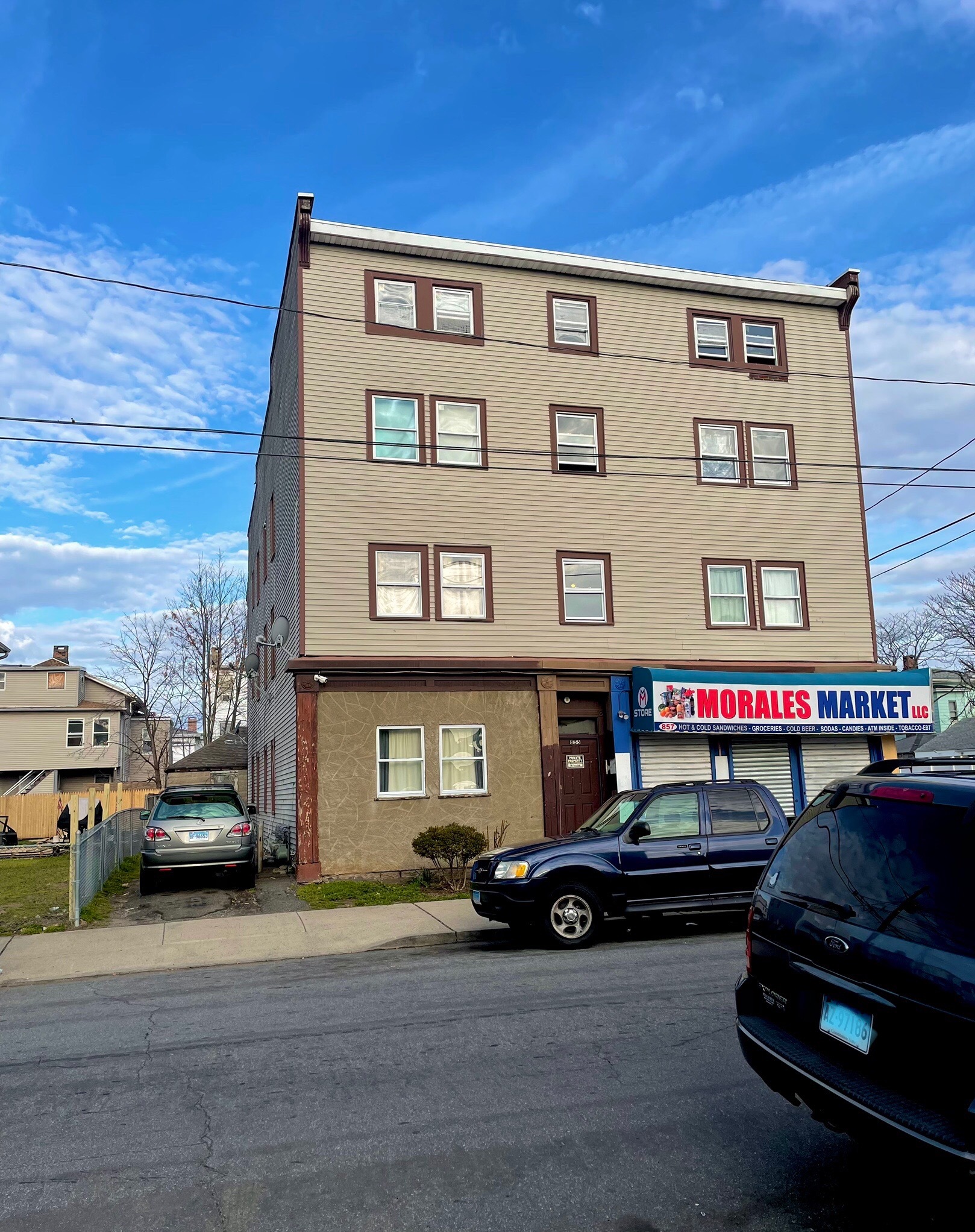 855 Kossuth St, Bridgeport, CT for sale Primary Photo- Image 1 of 1