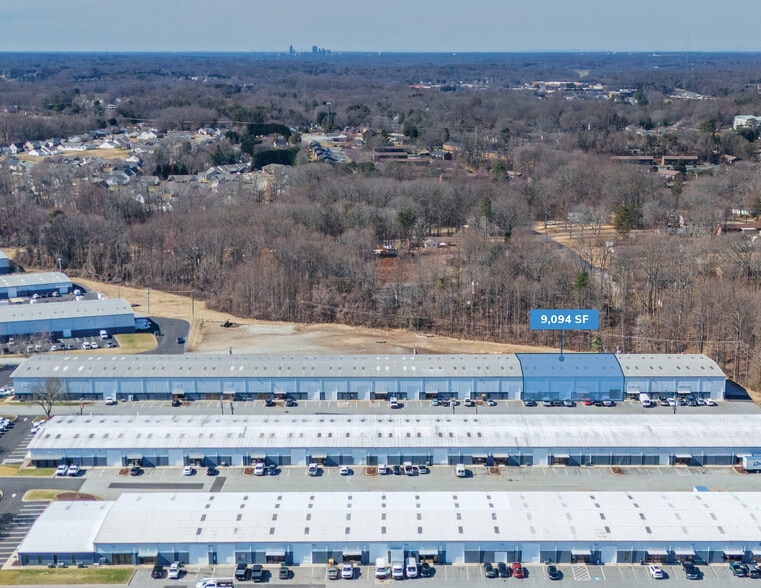 1255 South Park Dr, Kernersville, NC for lease - Building Photo - Image 2 of 4