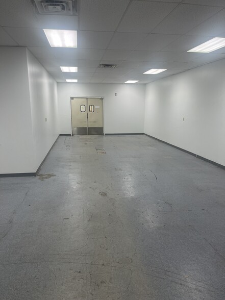 850 Valley Forge Rd, Lansdale, PA for lease - Interior Photo - Image 3 of 13