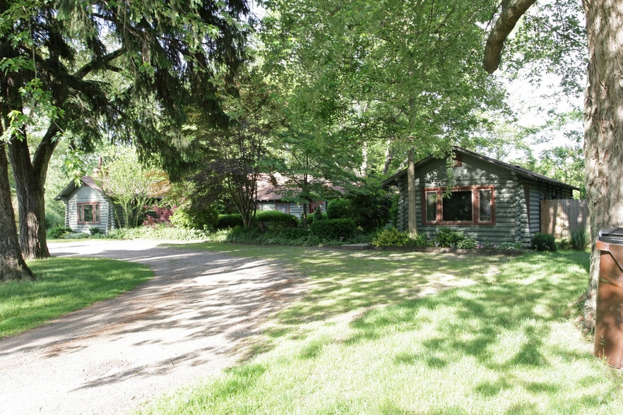 2790 Blue Star Hwy, Fennville, MI for sale - Primary Photo - Image 3 of 9