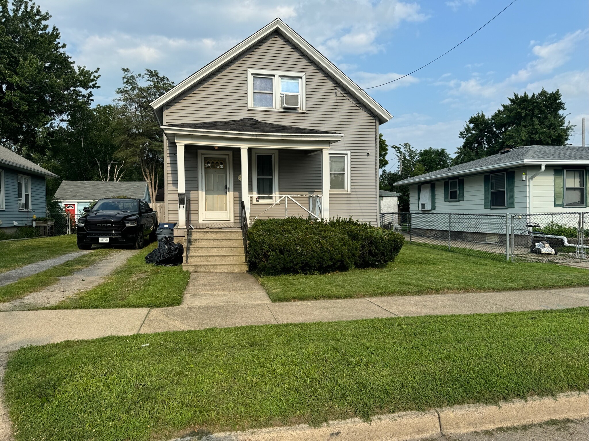 806 S Wheeler St, Saginaw, MI for sale Primary Photo- Image 1 of 19