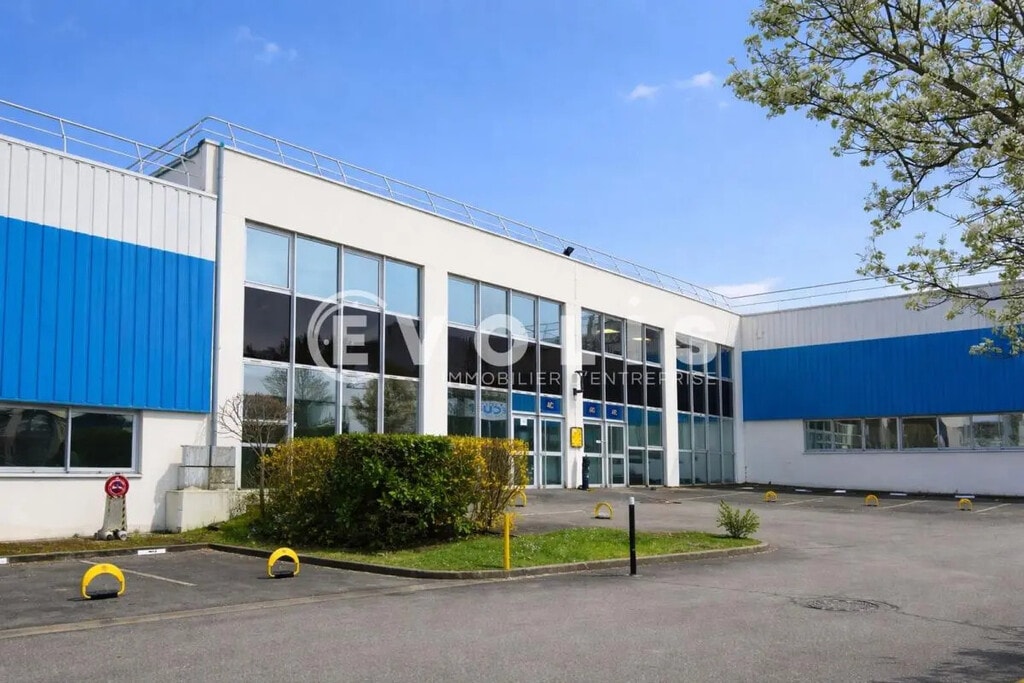 Location Bureaux 155 m² - Photo 1