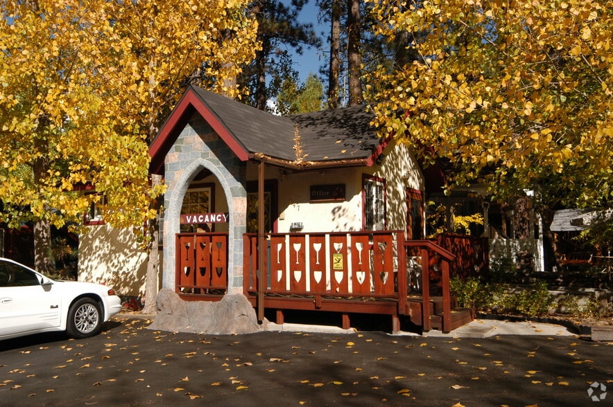 547 Main St, Big Bear Lake, CA for sale - Building Photo - Image 2 of 6