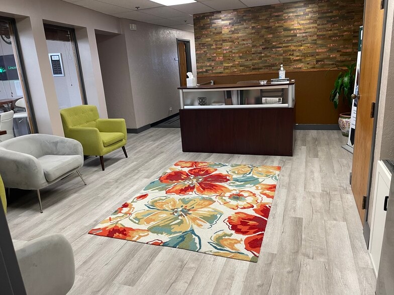 11032 Quail Creek Rd, Oklahoma City, OK for lease - Interior Photo - Image 3 of 7