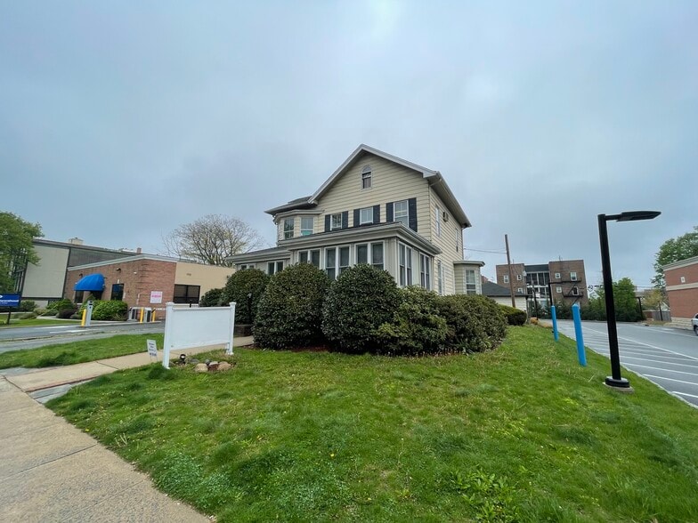 25 N Fullerton Ave, Montclair, NJ for lease - Building Photo - Image 3 of 20