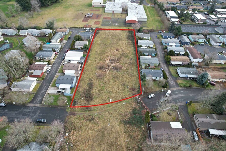 700 NE 183rd Ave, Portland, OR for sale - Aerial - Image 1 of 3