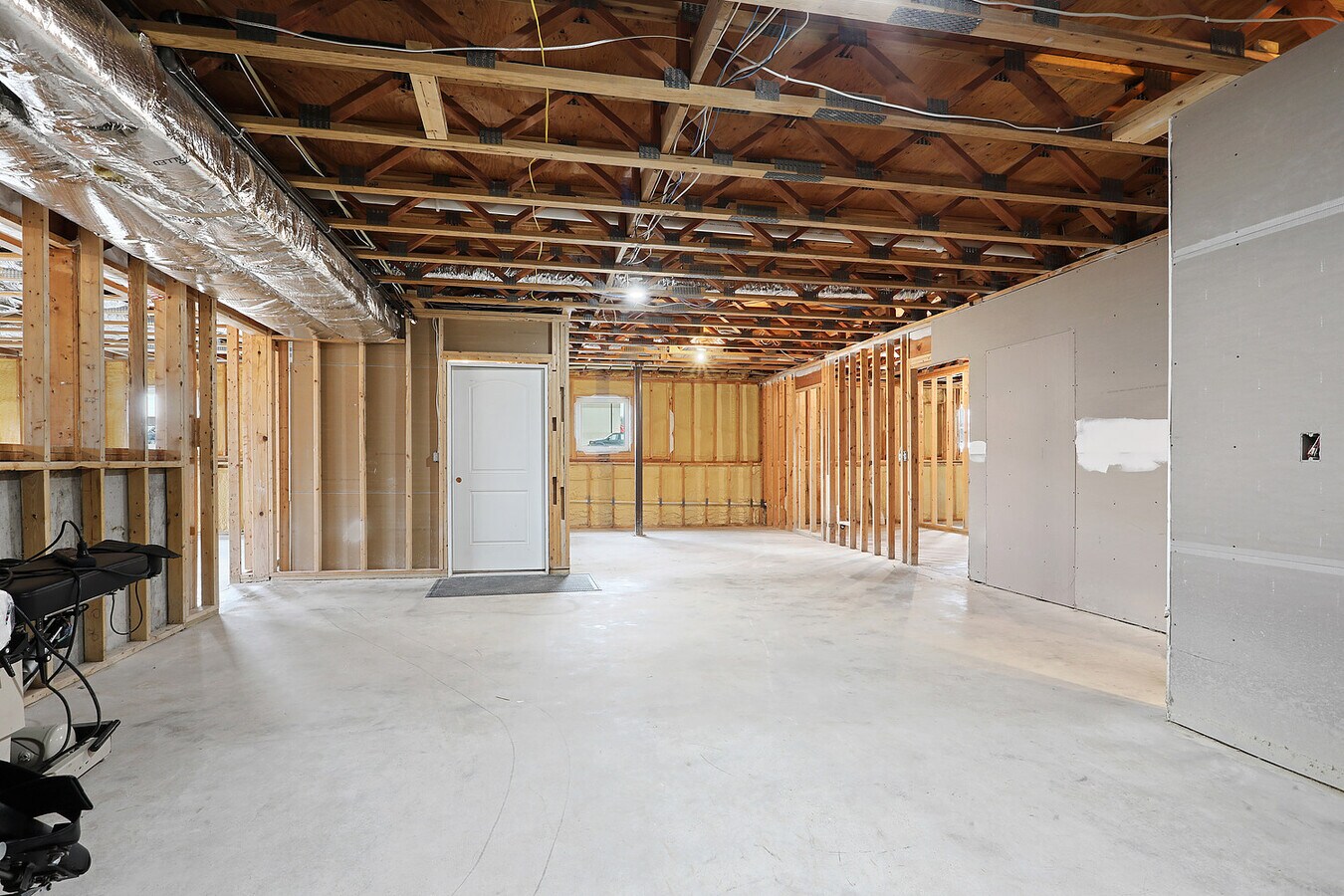 827 Cormier Rd, Green Bay, WI 54304