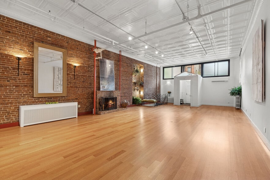 725 Union St, Brooklyn, NY for sale - Interior Photo - Image 2 of 3