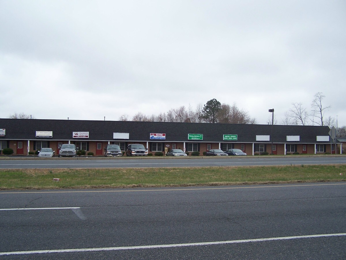 56095621 Dupont Pky, Smyrna, DE 19977