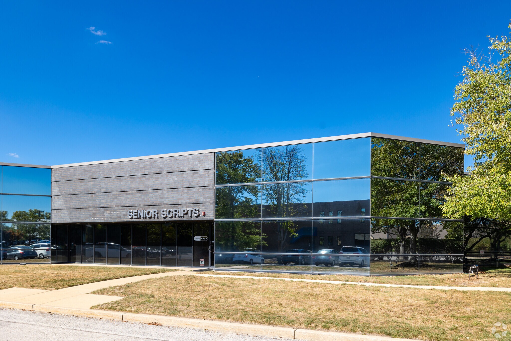 735-753 Goddard Ave, Chesterfield, MO for lease Primary Photo- Image 1 of 5