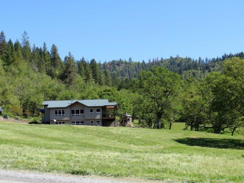 14719 E Evans Creek Rd, Rogue River, OR for sale Primary Photo- Image 1 of 1